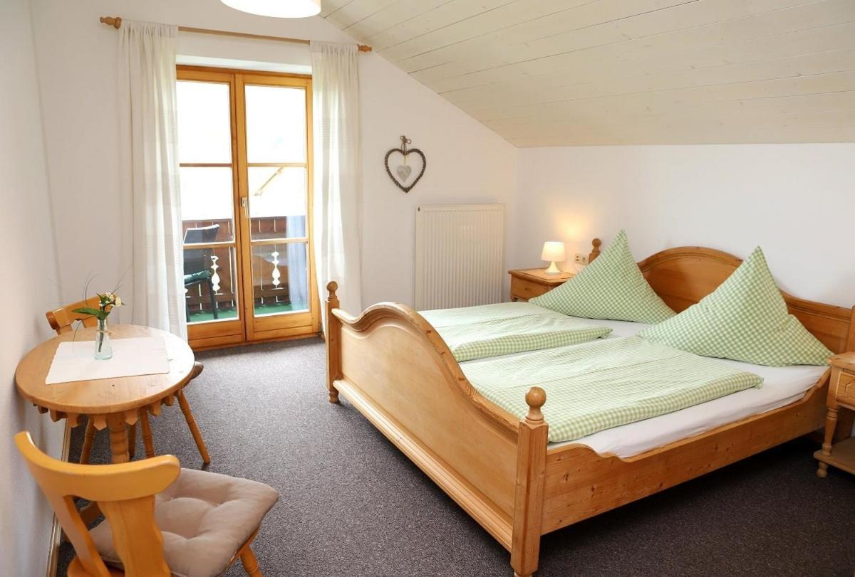 Gaestehaus Cafe Habersetzer Schwaigen Bagian luar foto